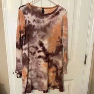 Long sleeve waffle tie-dye dress.